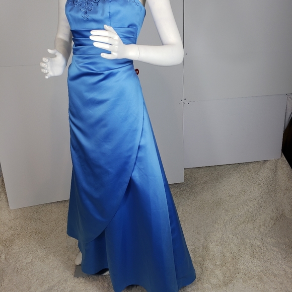 David's Bridal Strapless blue gown dress - Picture 12 of 14